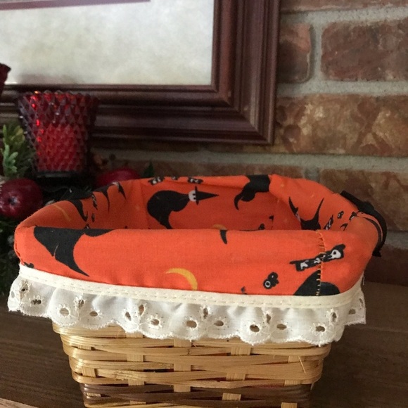 Rare Vintage Handmade Halloween Ghost Witch Lace design Wicker Candy Basket - Picture 3 of 8